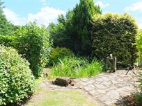 5-bed-house-with-workshops-storage-hgv-access