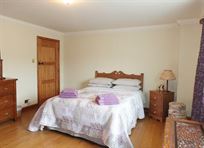 5-bed-house-with-workshops-storage-hgv-access