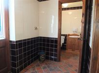 5-bed-house-with-workshops-storage-hgv-access