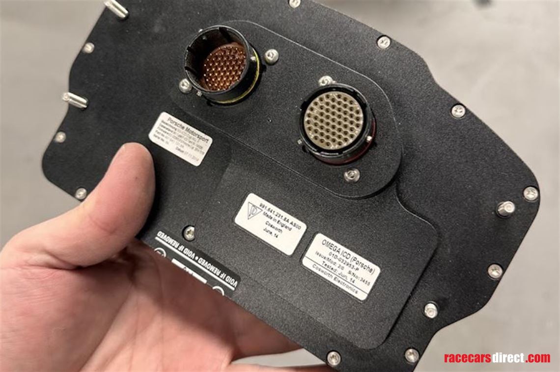 cosworth-porsche-991-gt3-cup-dash