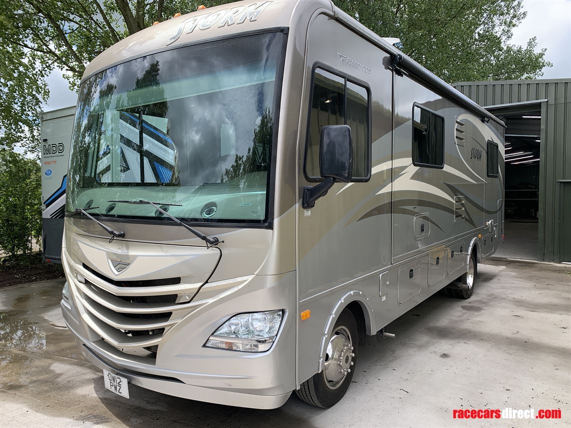 rv-camper-fleetwood-storm