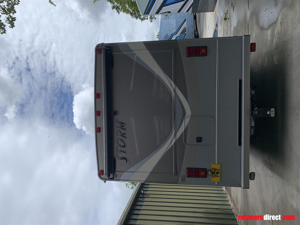 rv-camper-fleetwood-storm