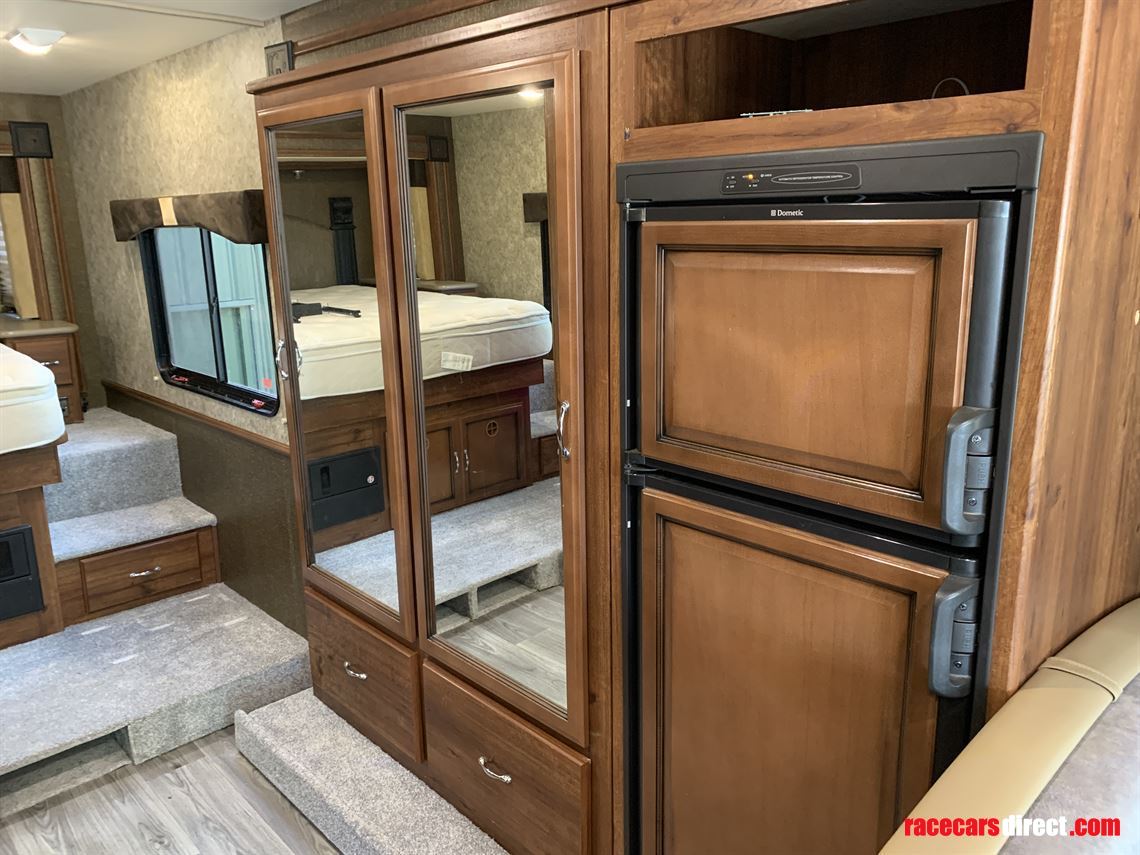 rv-camper-fleetwood-storm