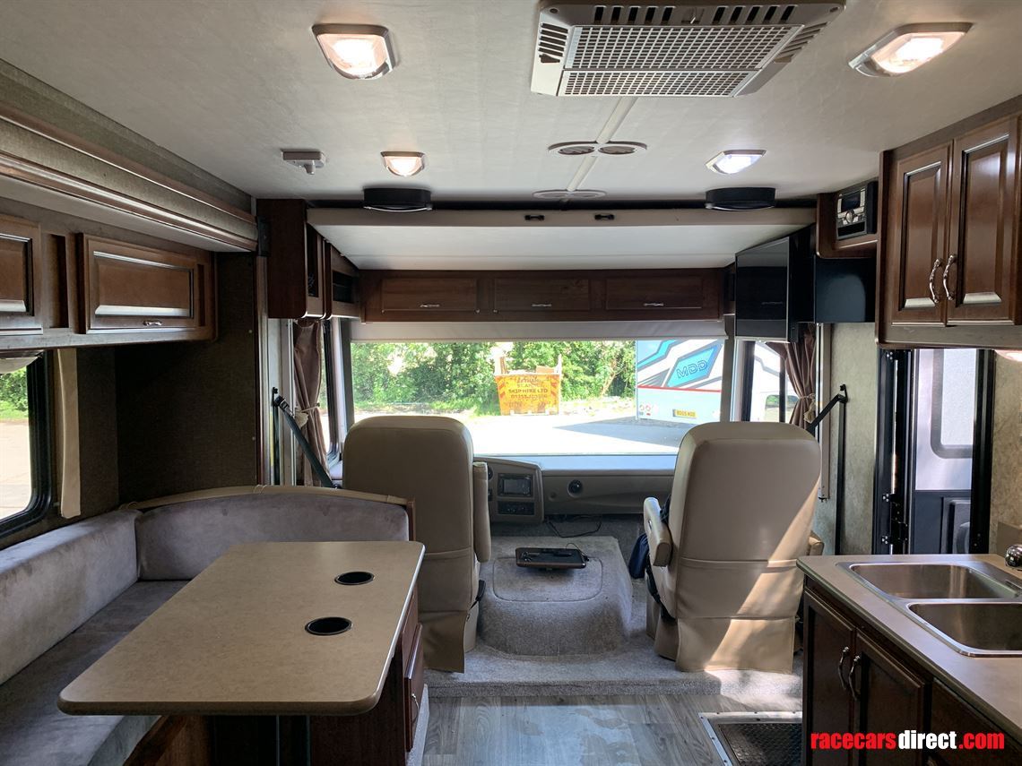 rv-camper-fleetwood-storm