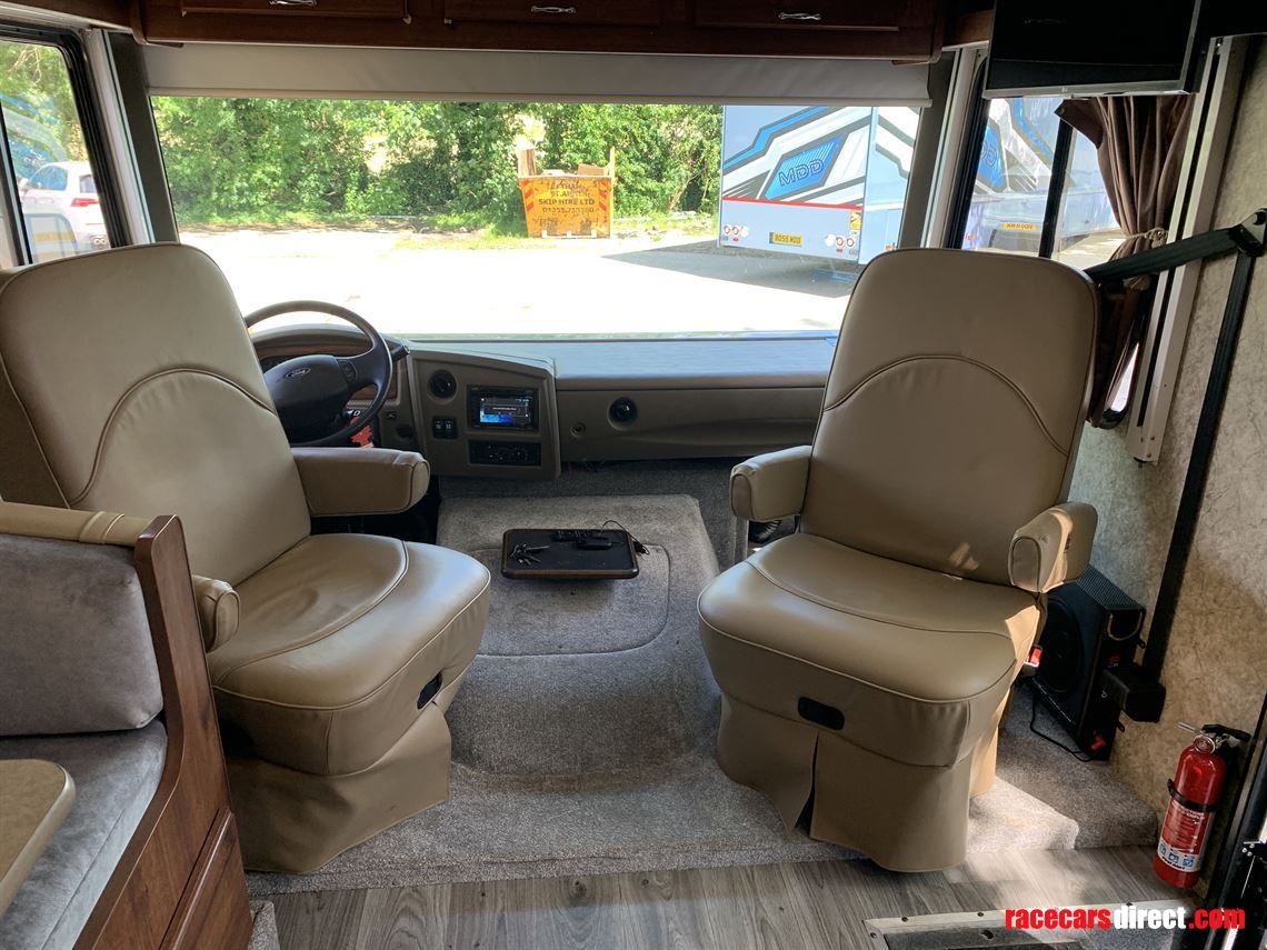 rv-camper-fleetwood-storm