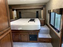 rv-camper-fleetwood-storm