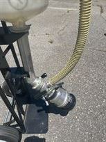 staubli-fuel-filler-bottle-with-stand