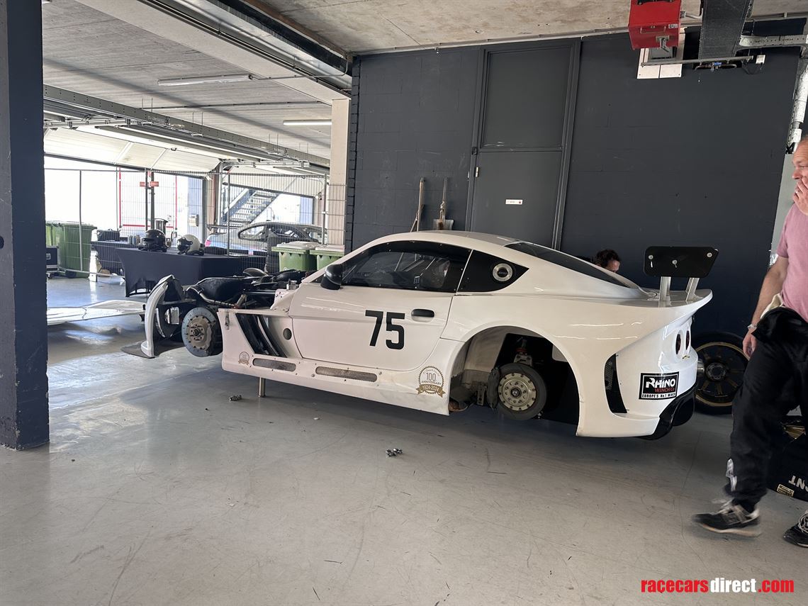 2019-ginetta-gt4-super-cup