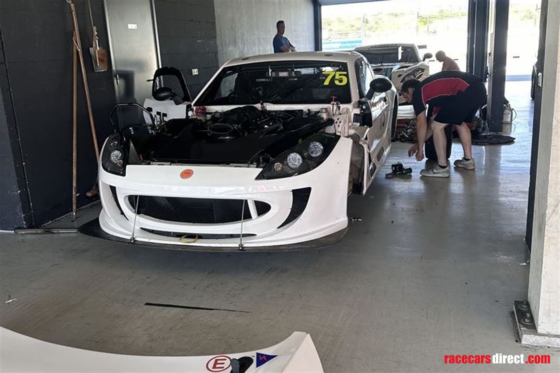 2019-ginetta-gt4-super-cup