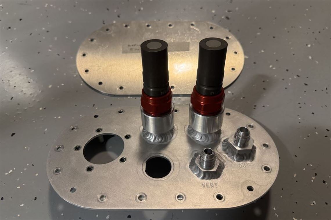 atl-fuel-tank-top-plate-with-staubli-spt12-jv