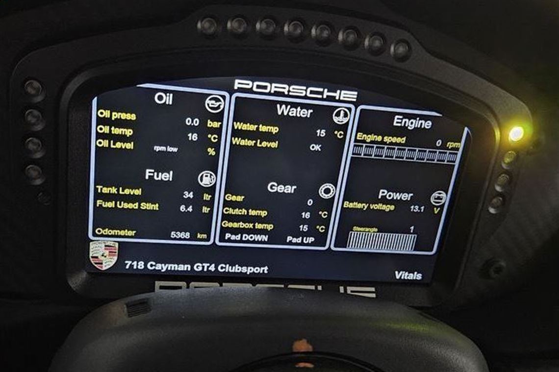 porsche-cayman-gt4-club-sport