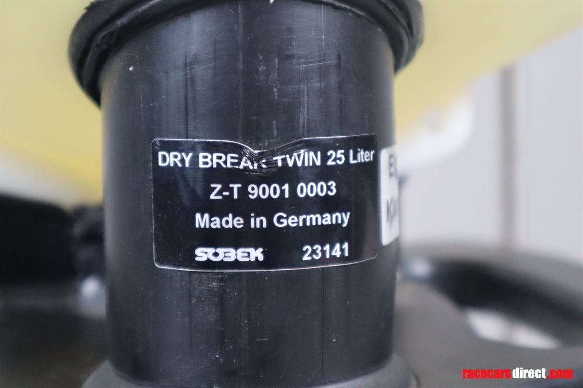 porsche-motorsport-25l-tank-can-with-stand