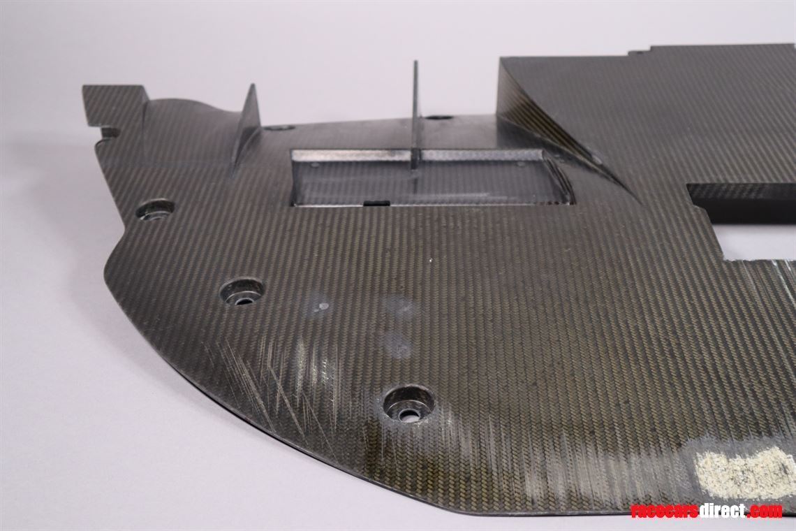 ferrari-laferrari-front-splitter-part-nr-8557