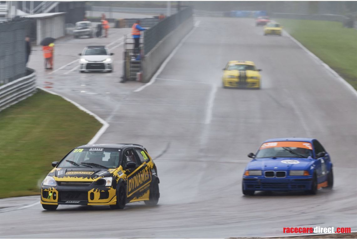 honda-civic-type-r-race-ready