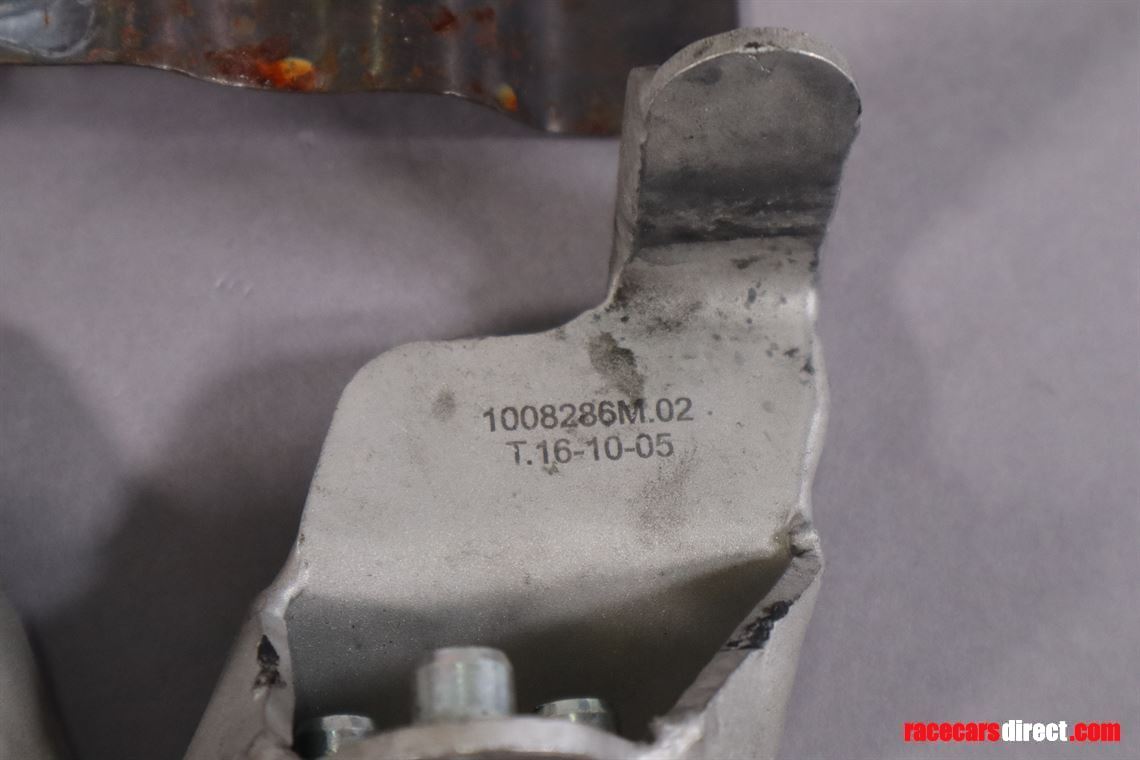 ferrari-488-gt3-front-splitter-brackets