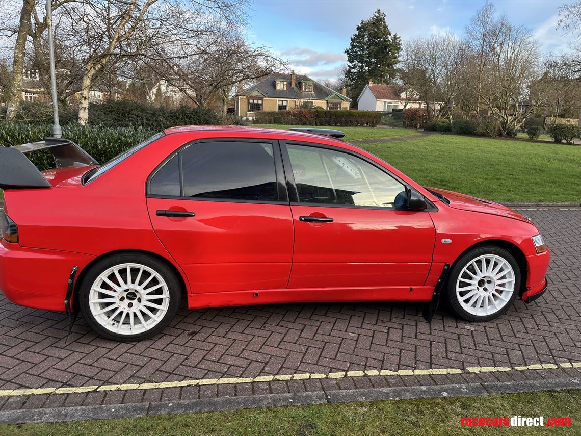 mitsubishi-evo-9-rally-car