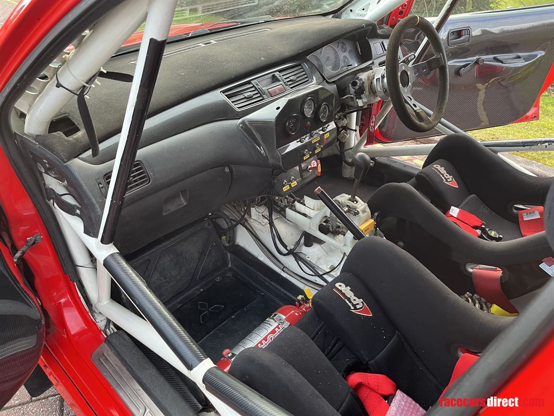 mitsubishi-evo-9-rally-car