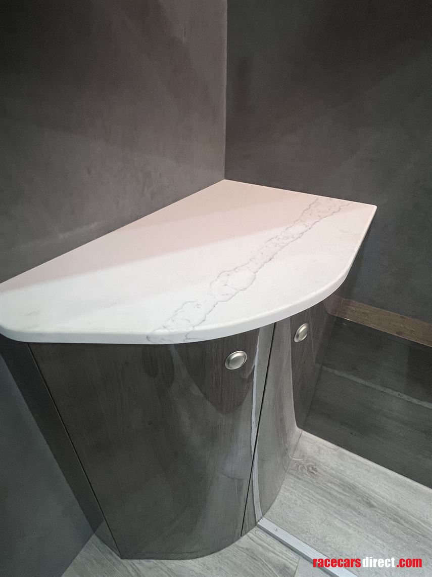 volvo-9700h-exclusive-motorhome-2010-model