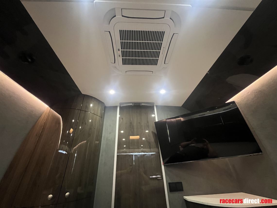 volvo-9700h-exclusive-motorhome-2010-model