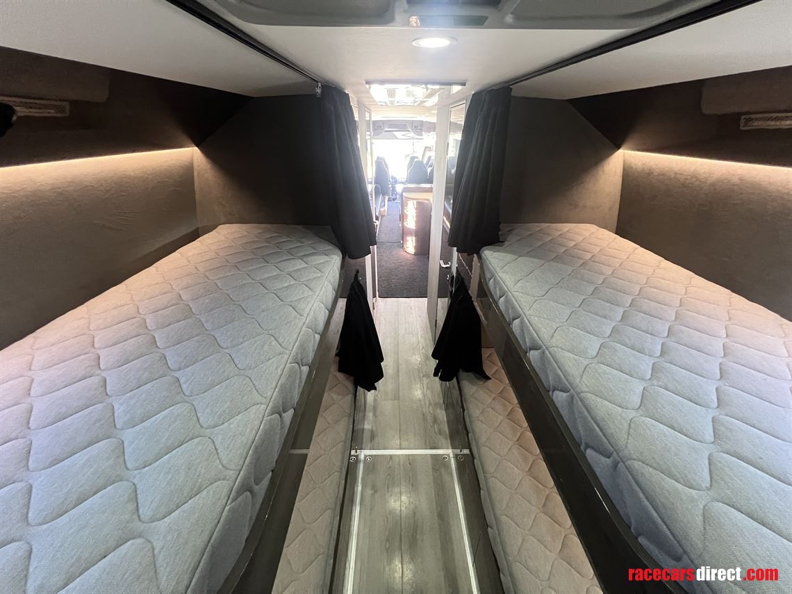 volvo-9700h-exclusive-motorhome-2010-model