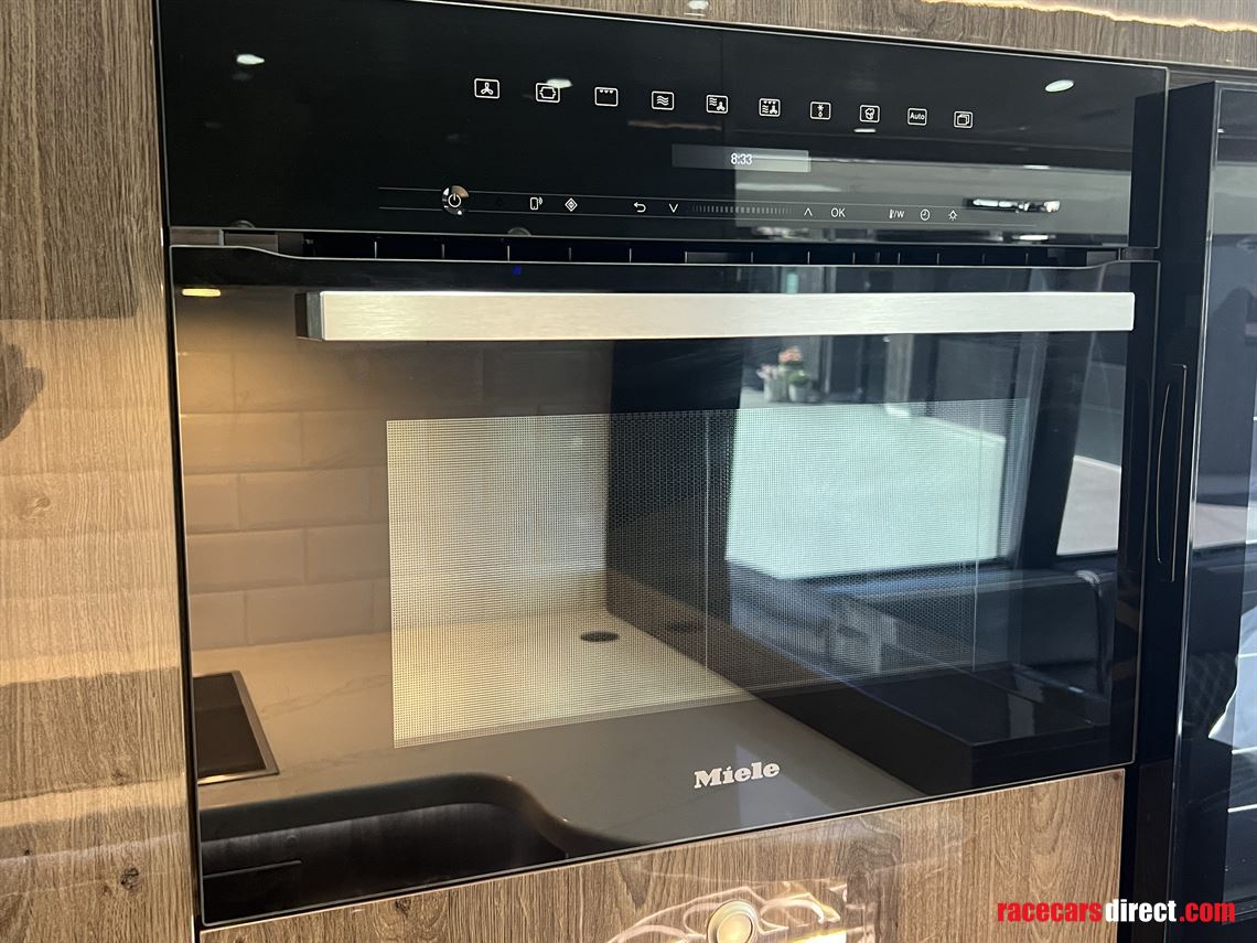 volvo-9700h-exclusive-motorhome-2010-model