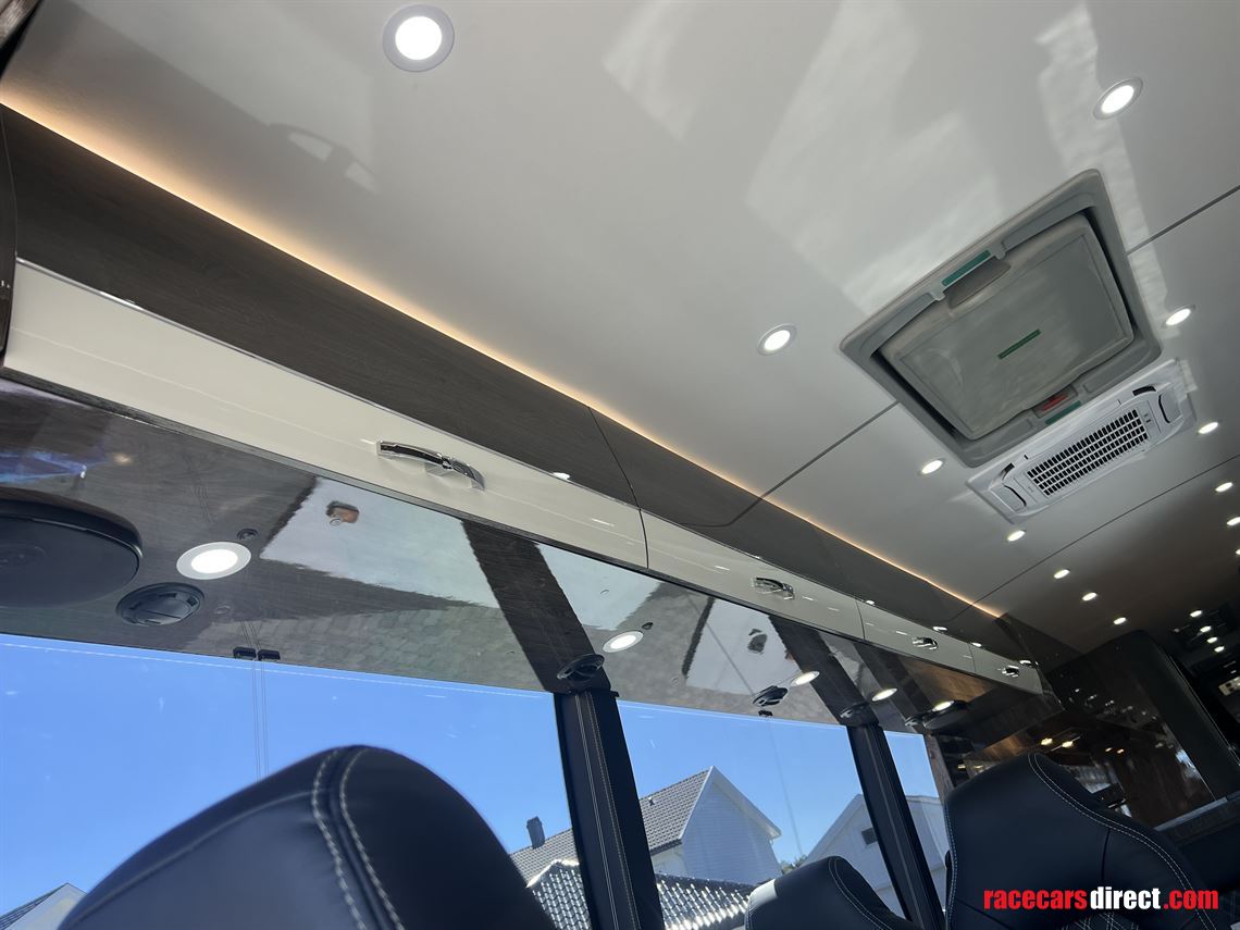 volvo-9700h-exclusive-motorhome-2010-model