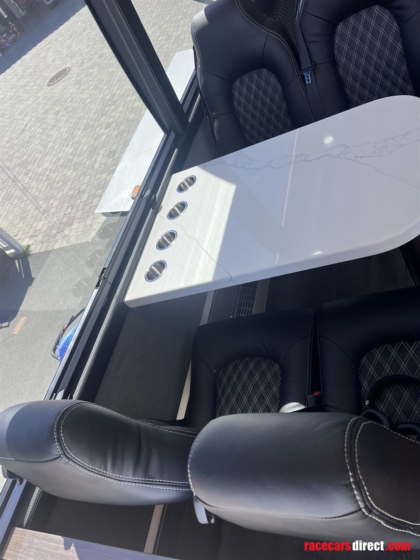 volvo-9700h-exclusive-motorhome-2010-model