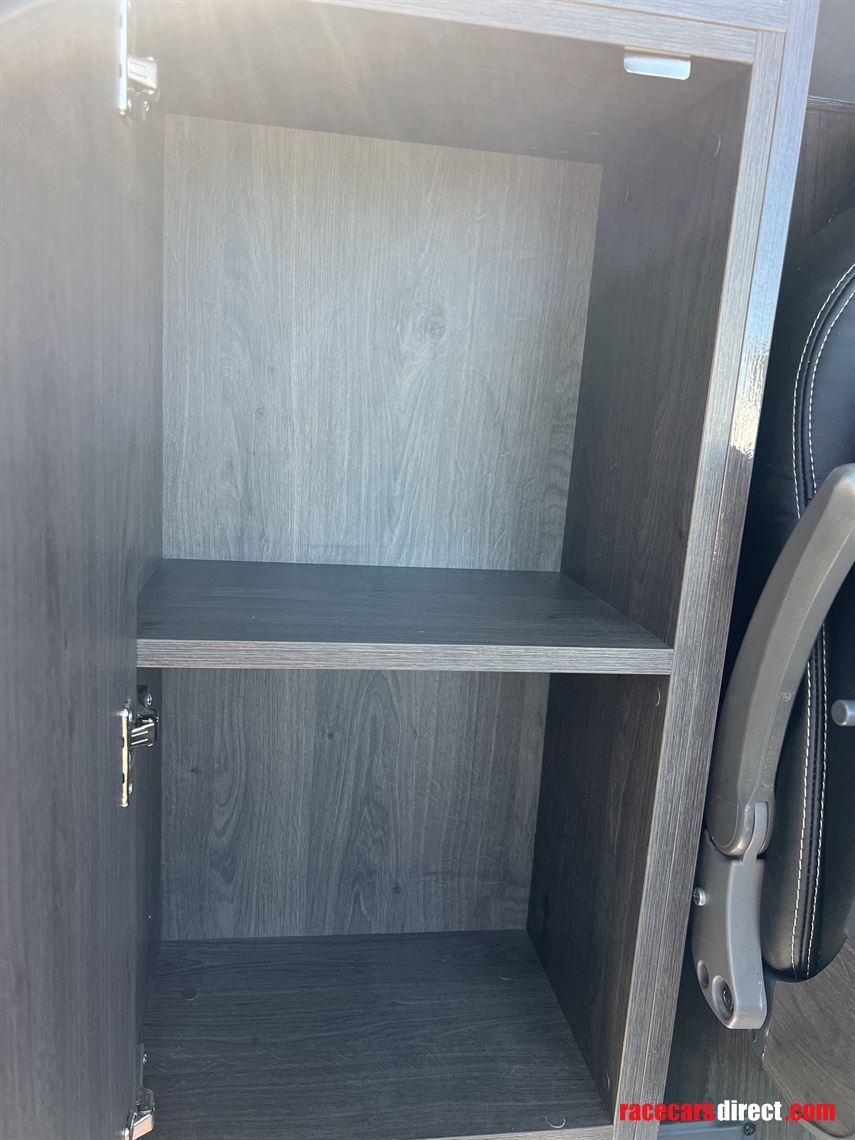 volvo-9700h-exclusive-motorhome-2010-model