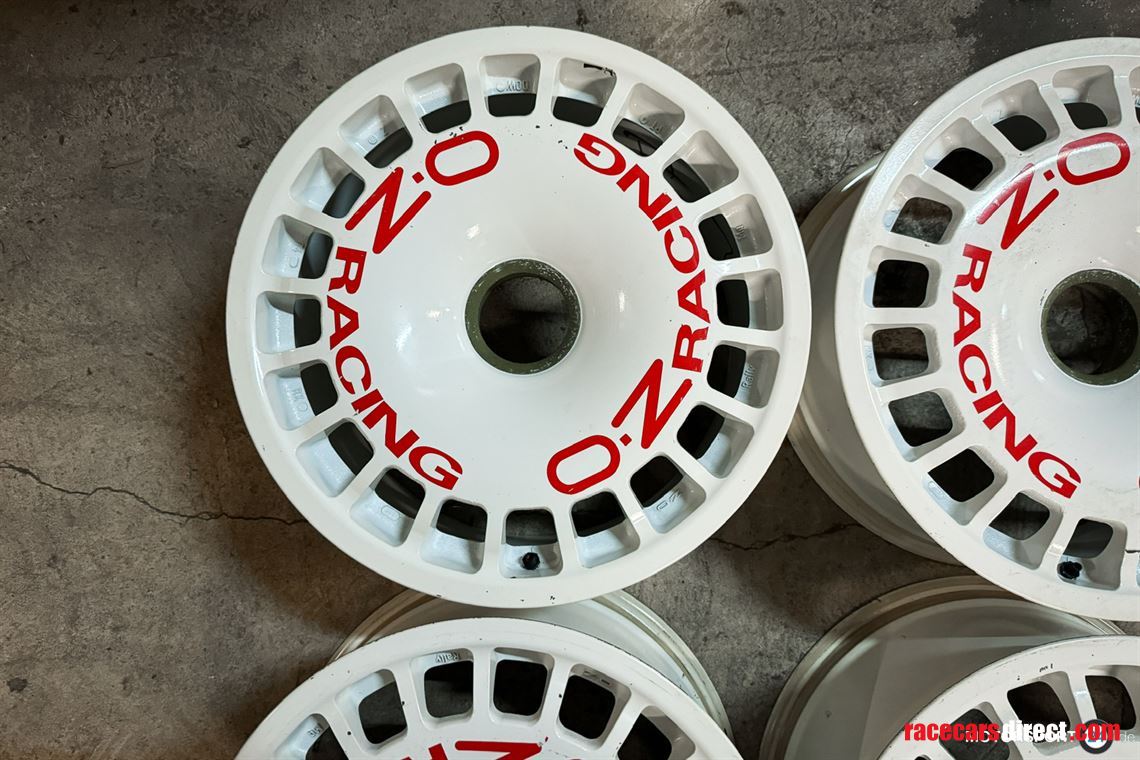 oz-racing-magnesium-wheels-m3-e30-dtm