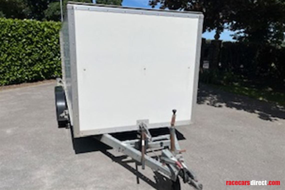 dg4000---brian-james-based-enclosed-race-car