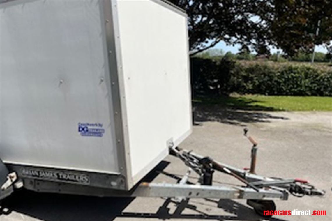 dg4000---brian-james-based-enclosed-race-car