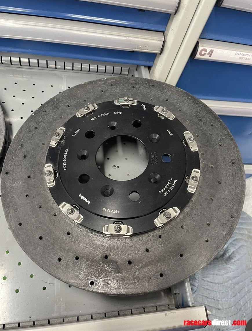 x2-new-carbon-rear-brake-discs-aston-martin-v