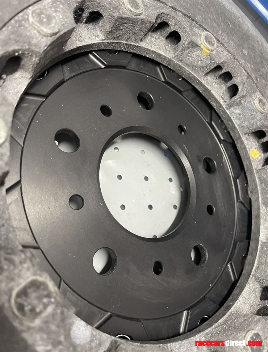 x2-new-carbon-rear-brake-discs-aston-martin-v