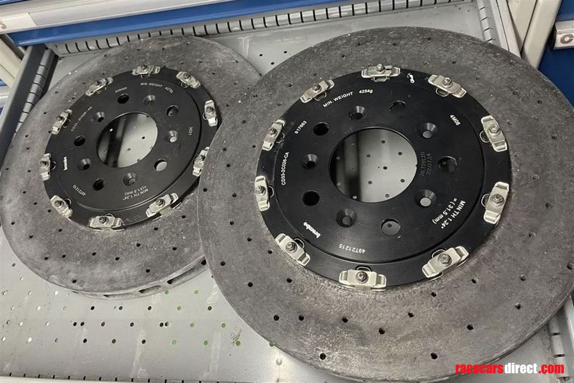 x2-new-carbon-rear-brake-discs-aston-martin-v
