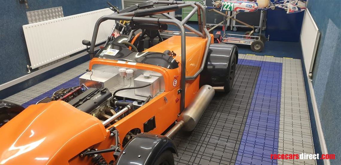 lightweight-tiger-r6-race-car