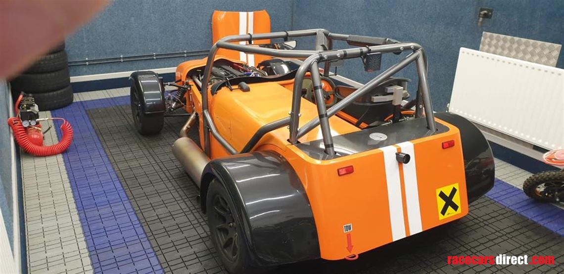 lightweight-tiger-r6-race-car