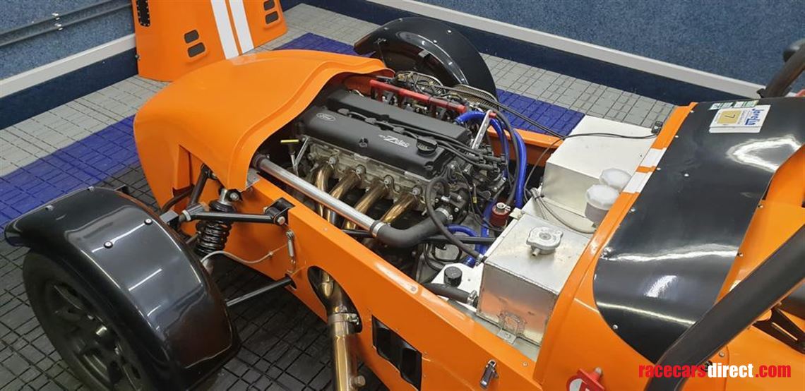 lightweight-tiger-r6-race-car