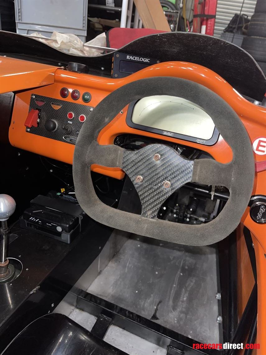 lightweight-tiger-r6-race-car