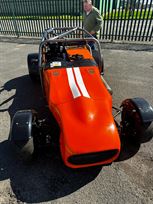 lightweight-tiger-r6-race-car