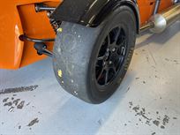 lightweight-tiger-r6-race-car