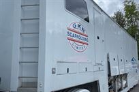 race-trailer-with-large-awning
