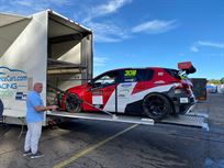 race-trailer-with-large-awning