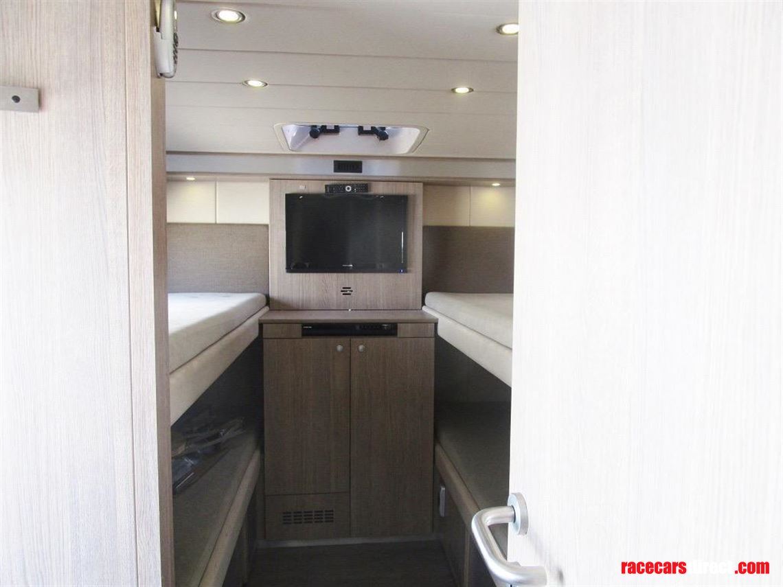 new-lower-pricebence-wdp-230-race-trailer