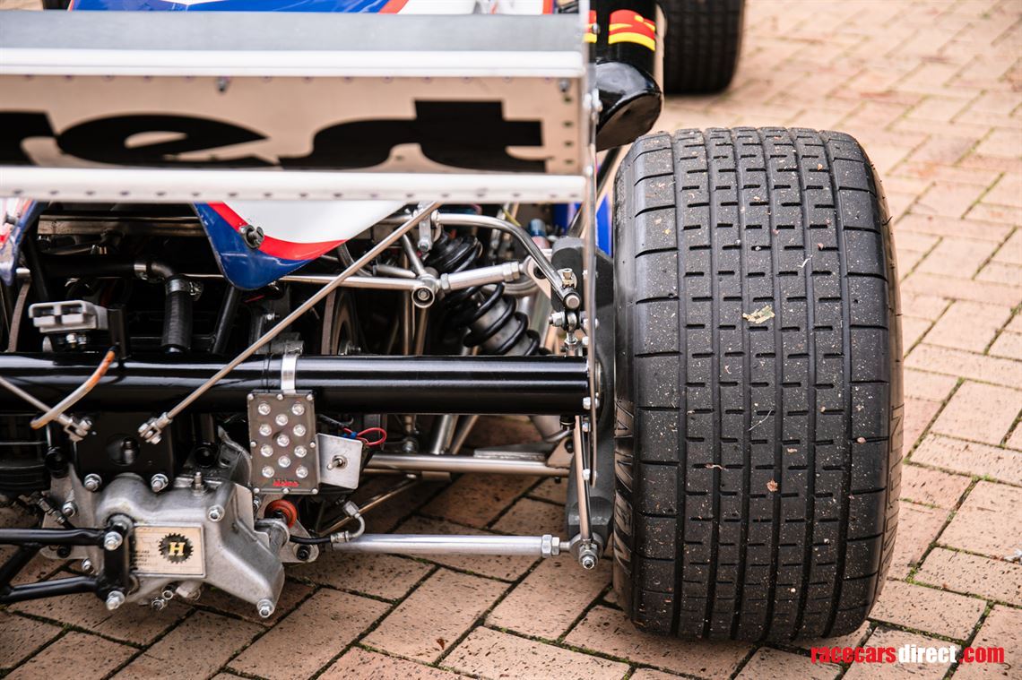 1977-chevron-b38-38-77-01