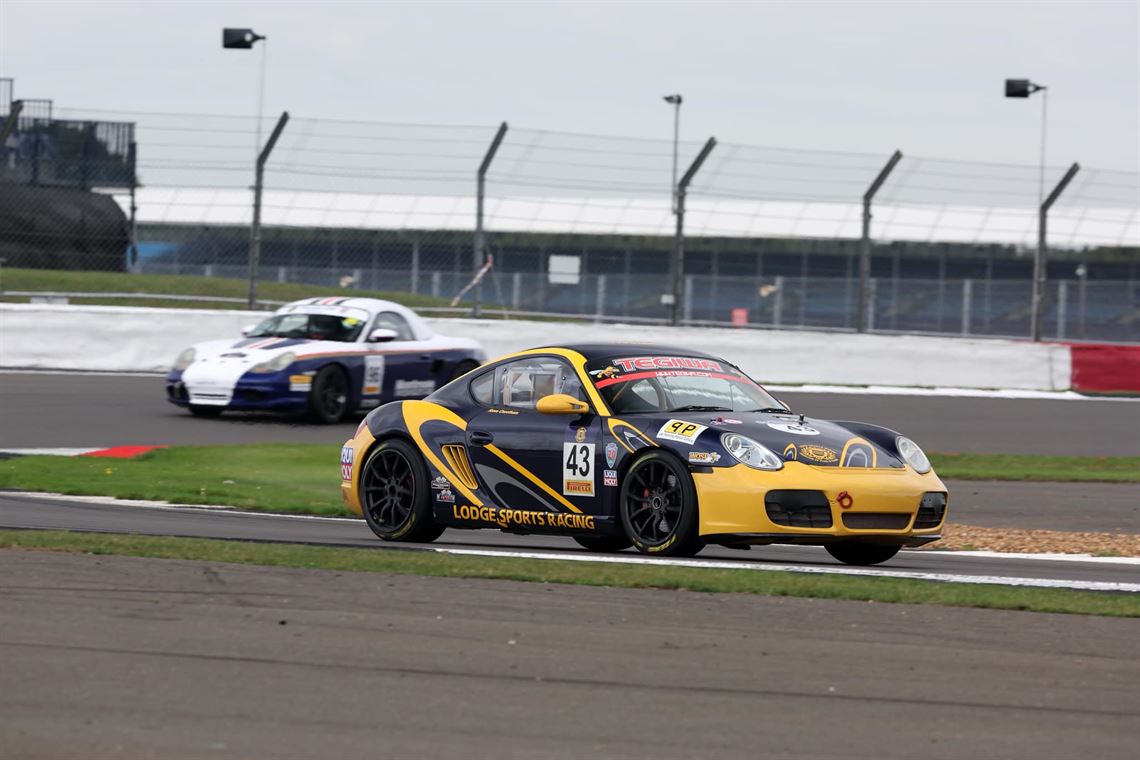 porsche-cayman-987-s-race-car