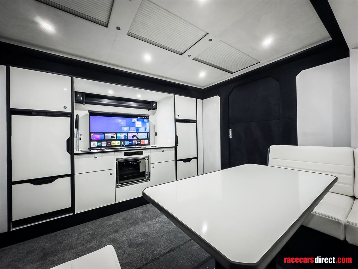 volvo-fm-18t-sc-worldcruiser-rv-motorhome-cam