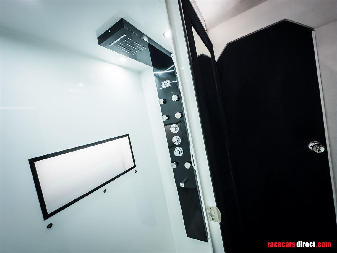 volvo-fm-18t-sc-worldcruiser-rv-motorhome-cam