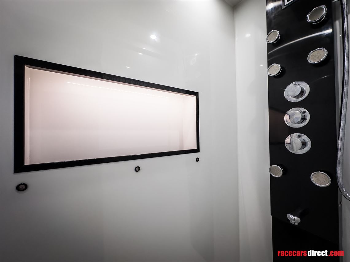 volvo-fm-18t-sc-worldcruiser-rv-motorhome-cam