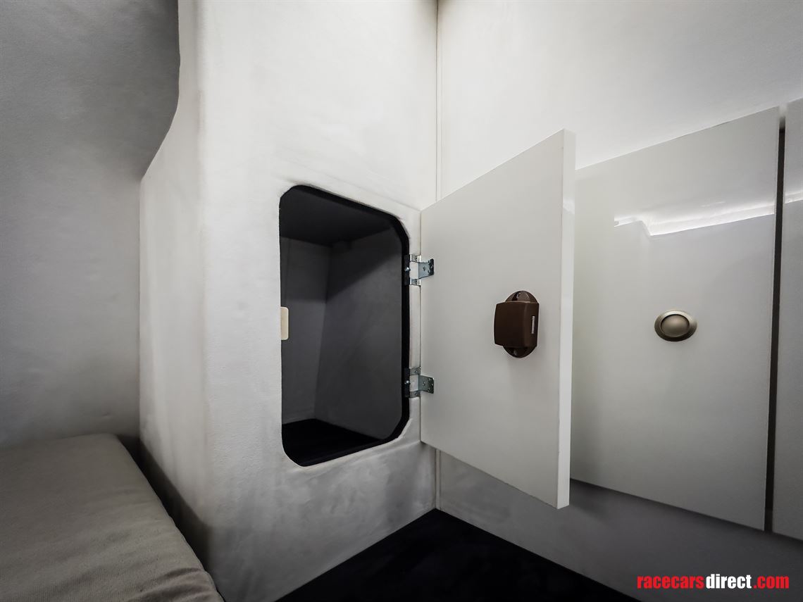 volvo-fm-18t-sc-worldcruiser-rv-motorhome-cam