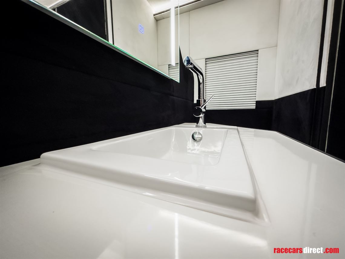 volvo-fm-18t-sc-worldcruiser-rv-motorhome-cam